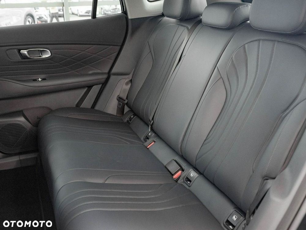 Geely Starray EM-i 1.5 PHEV Pro - 26