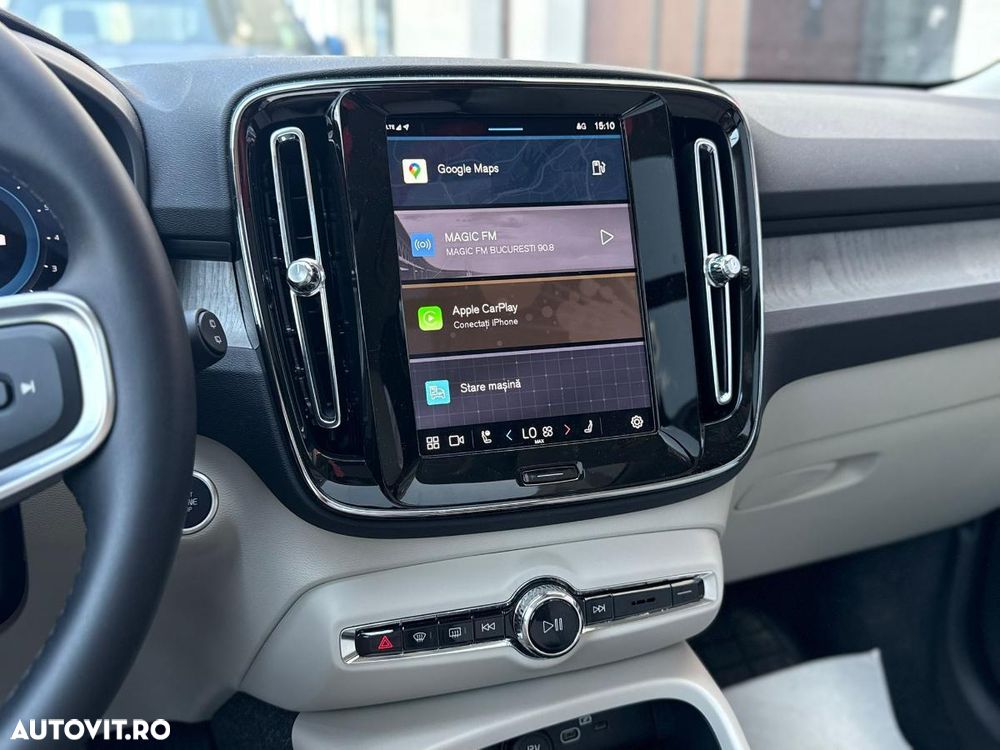 Volvo XC 40 B4 AT FWD MHEV Plus Dark - 34