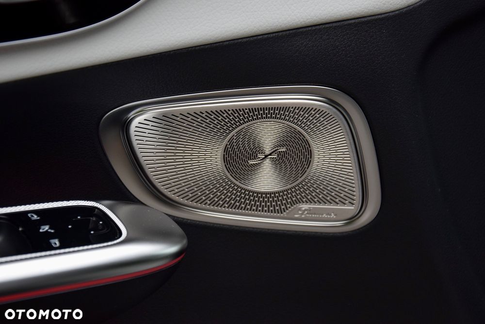 Mercedes-Benz GLC 300 mHEV 4-Matic AMG Line - 23