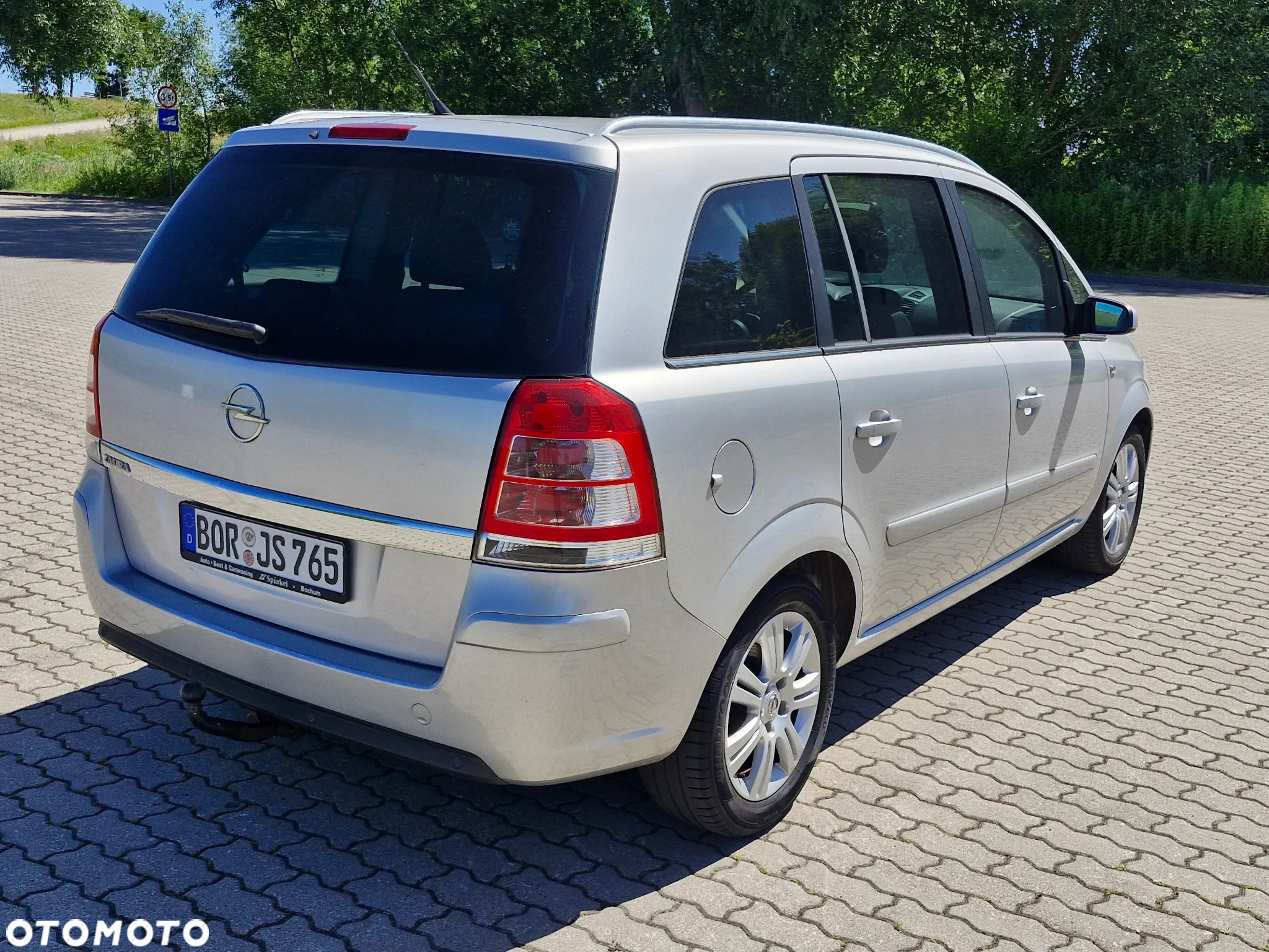 Opel Zafira 1.8 Cosmo EU5 - 8