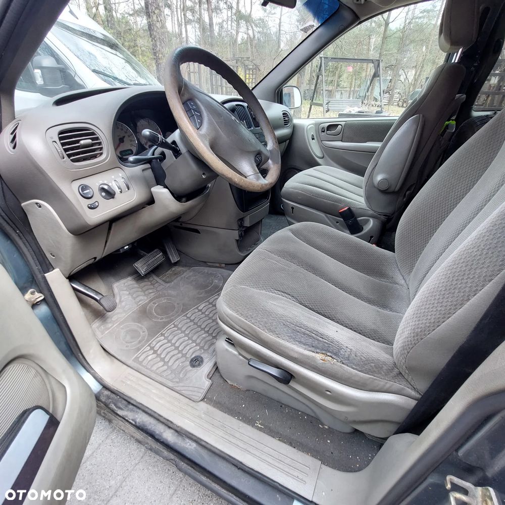 Chrysler Voyager 2.8 LX CRD - 1