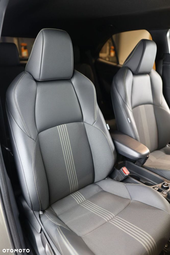 Toyota Yaris Cross - 16