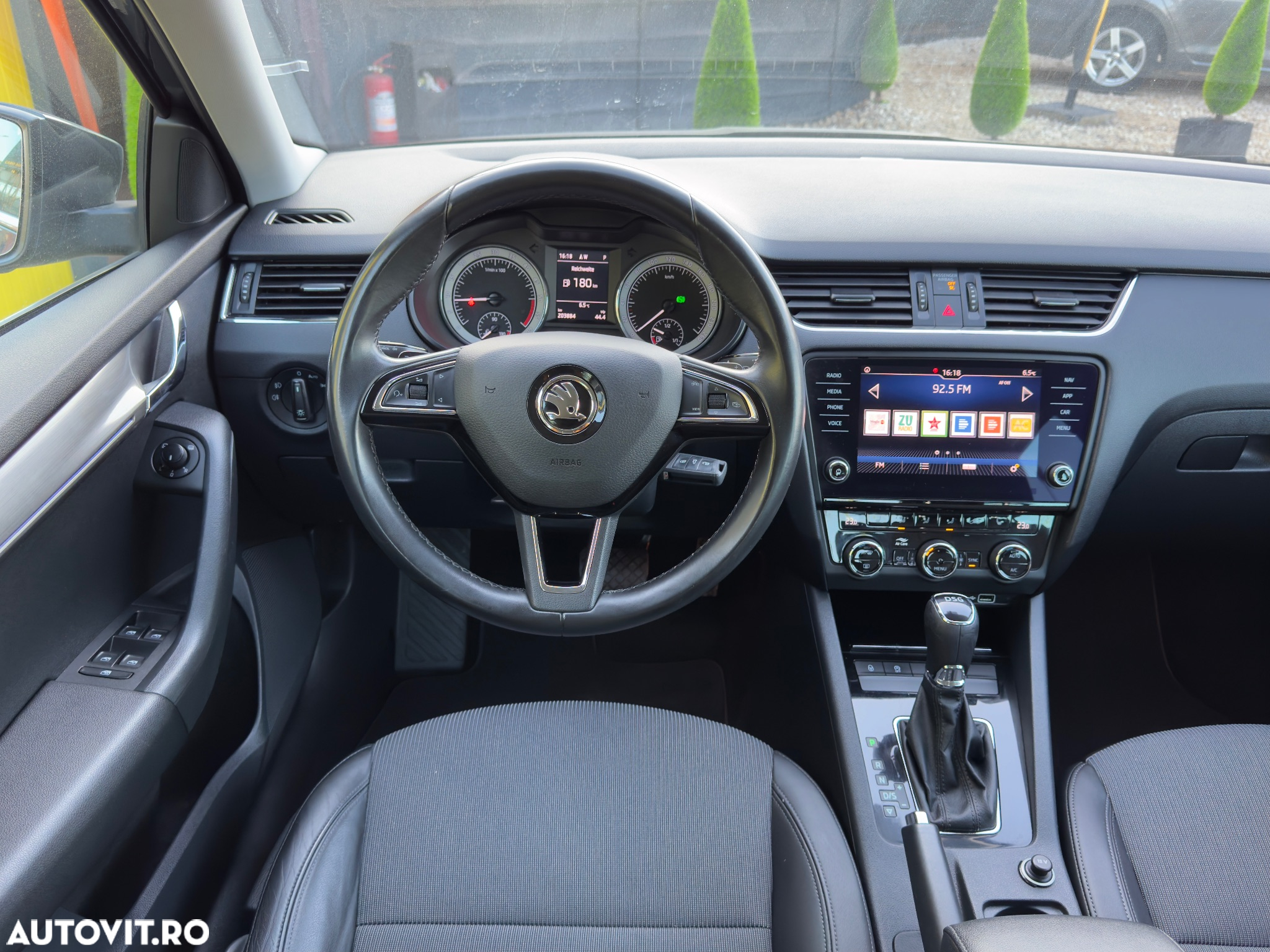 Skoda Octavia 1.6 TDI DSG Style - 11