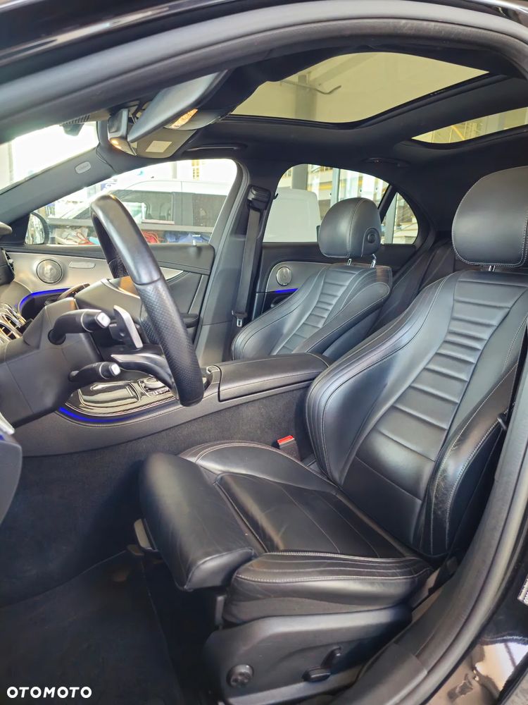 Mercedes-Benz Klasa E 220 d 9G-TRONIC - 26