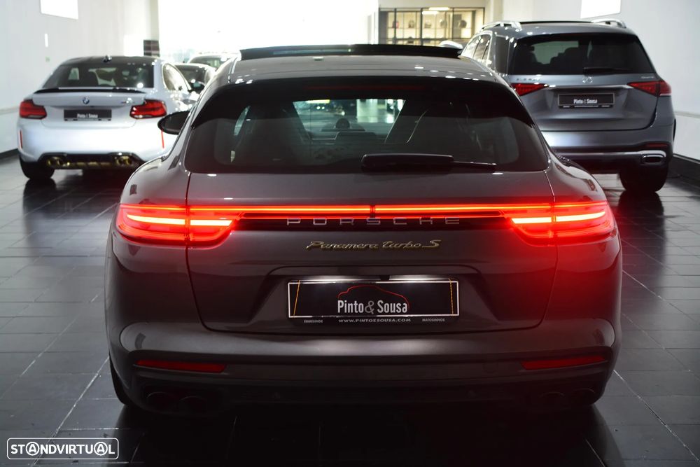 Porsche Panamera Sport Turismo Turbo S E-Hybrid - 14