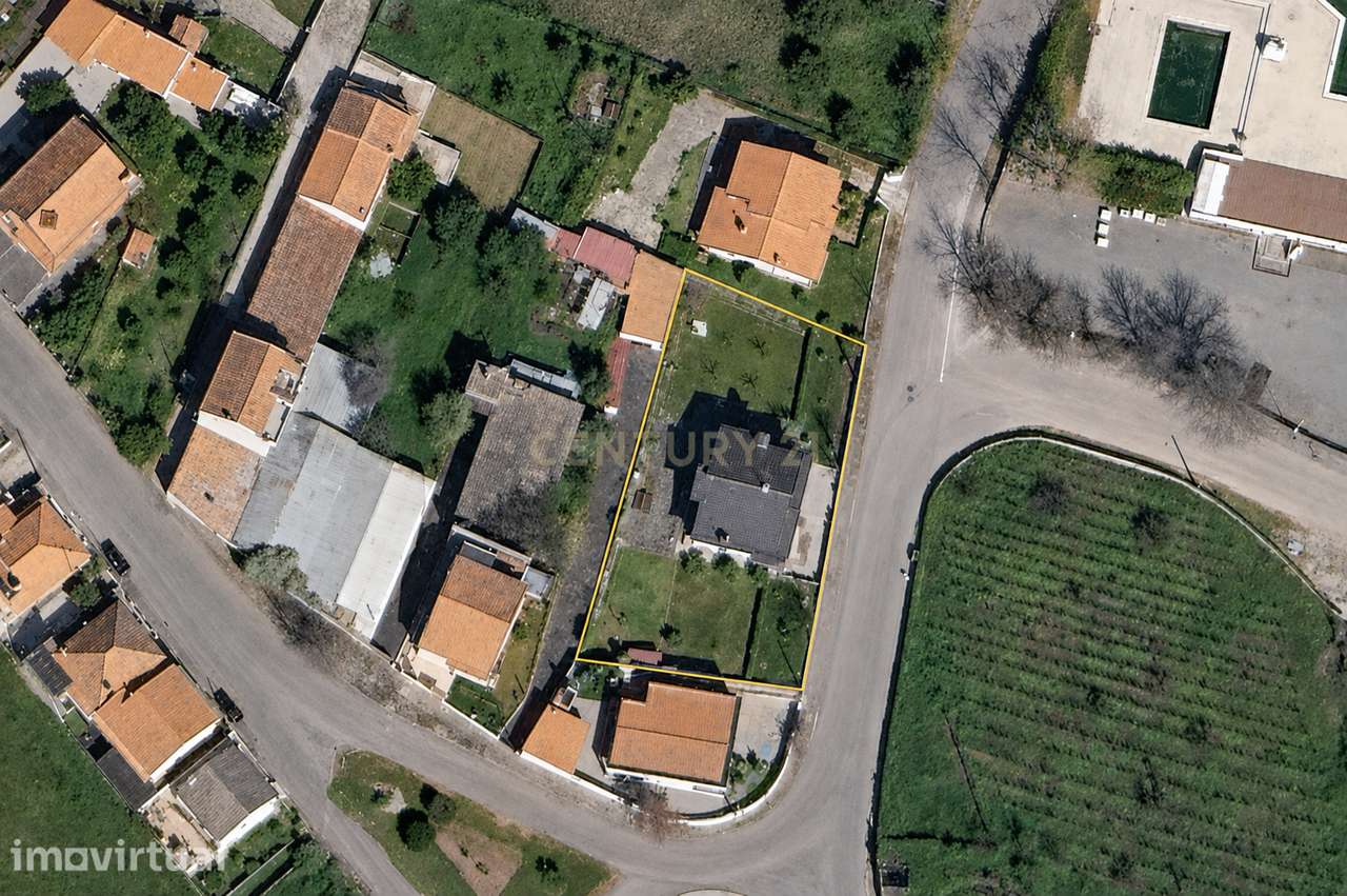 Moradia T6 com jardim em Vila Nova de Foz Côa - Grande imagem: 2/60