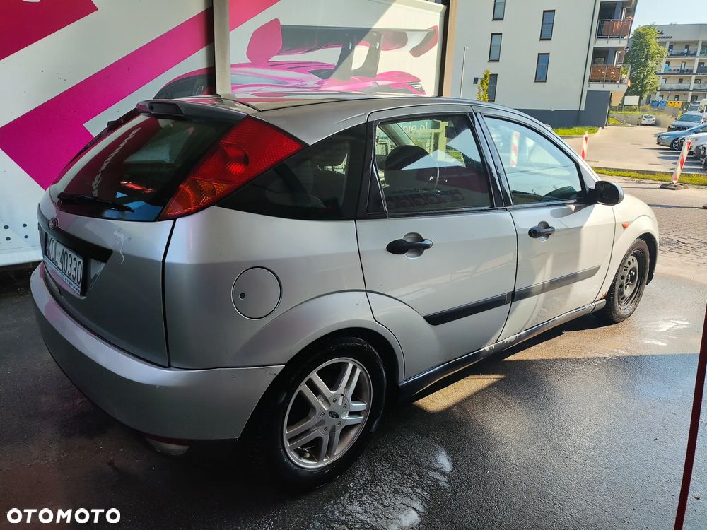 Ford Focus - 19