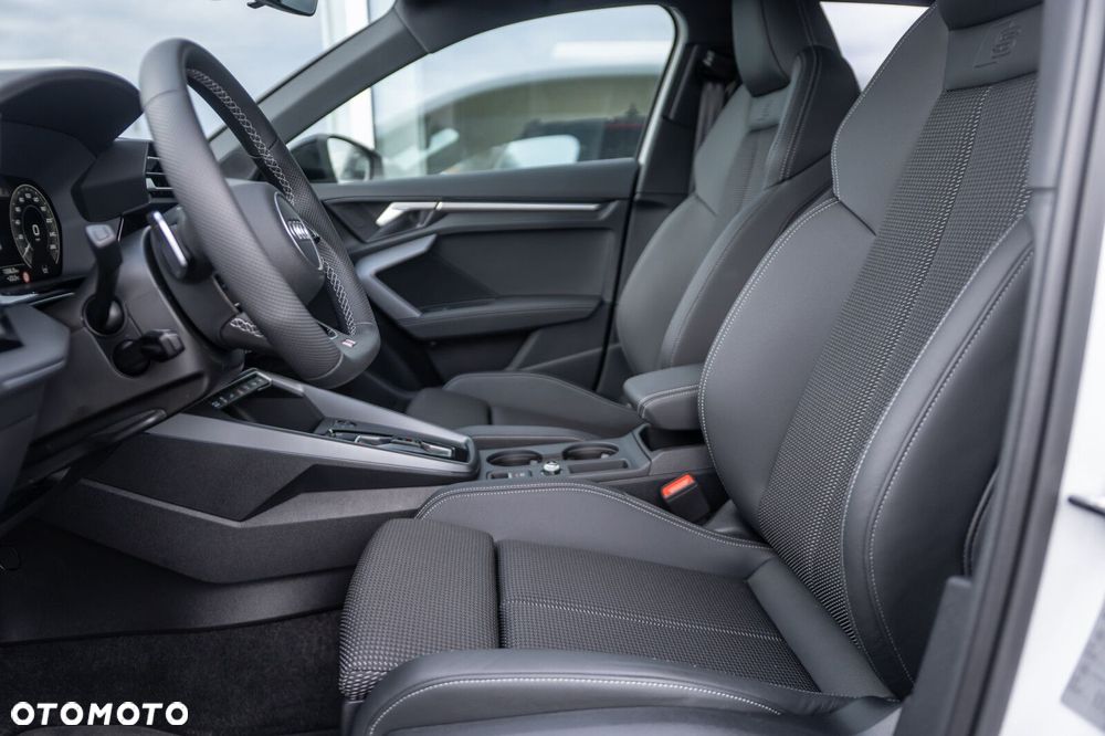 Audi A3 Sportback - 14