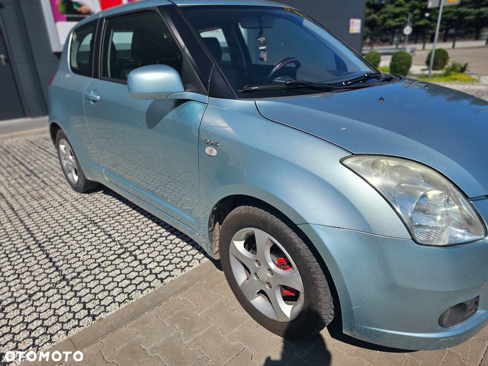 Suzuki Swift 1.3 DDiS 16v GLX - 33