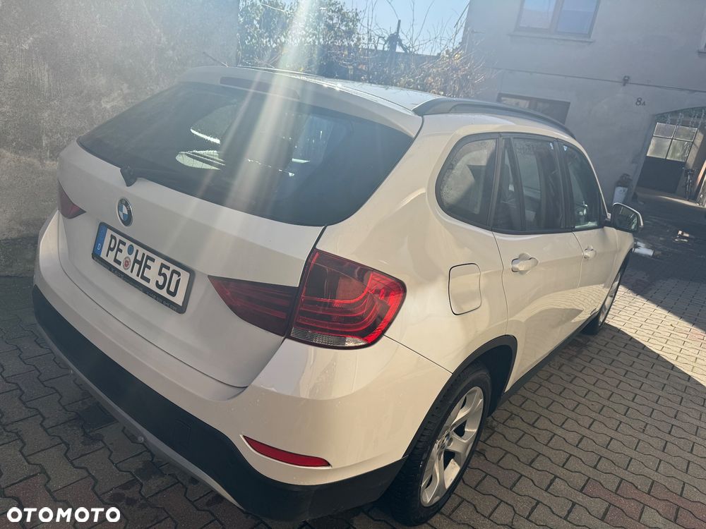BMW X1 sDrive18i xLine - 10