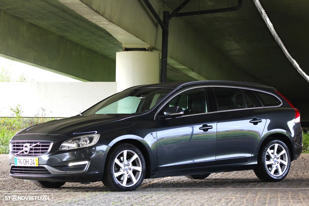 Volvo V60 1.6 D2 Momentum Eco Powershift - 16