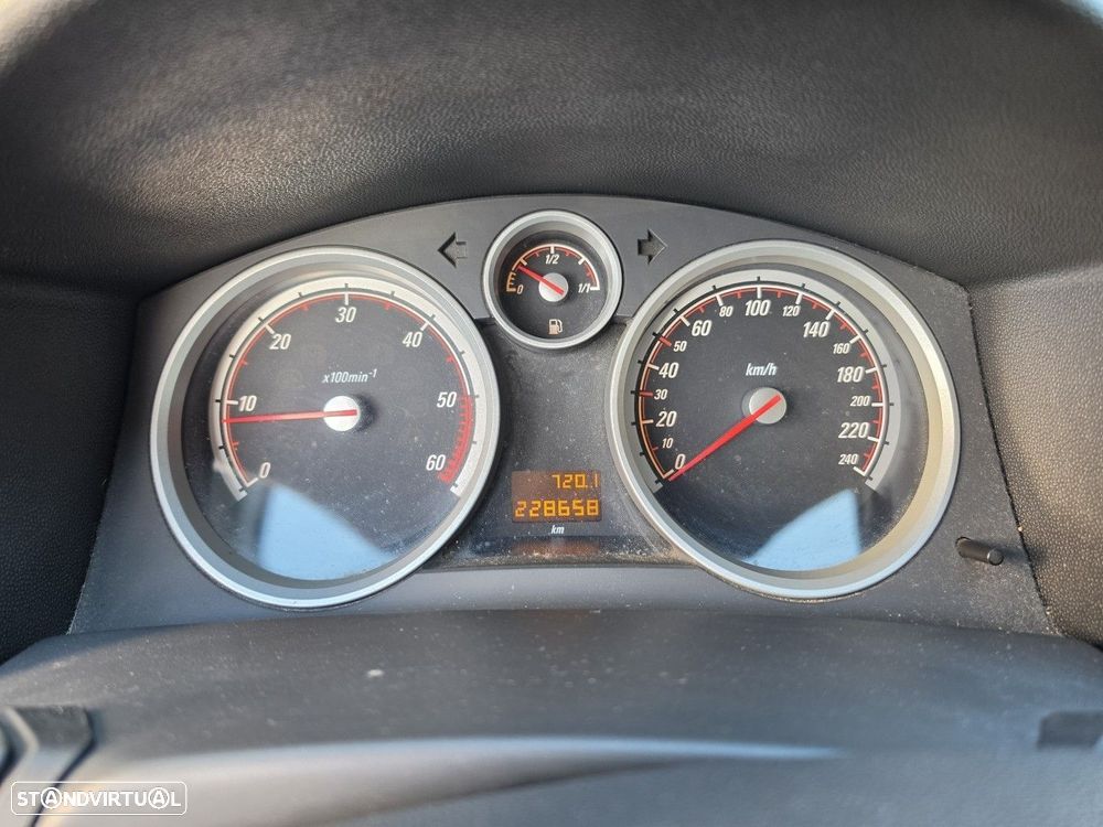 Opel Astra 1.3 CDTI Cosmo - 15