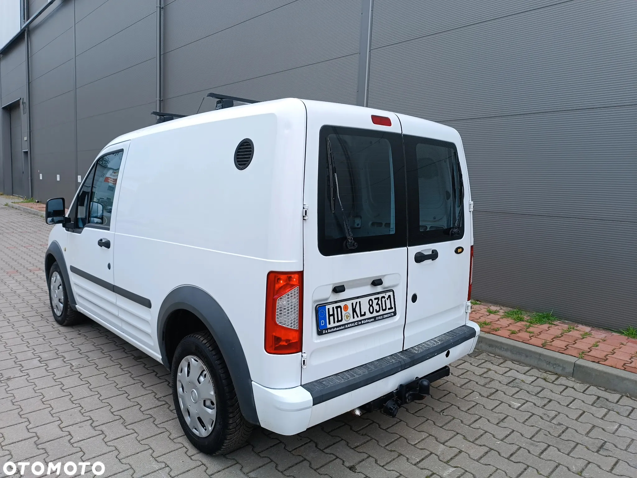 Ford Transit Connect - 9