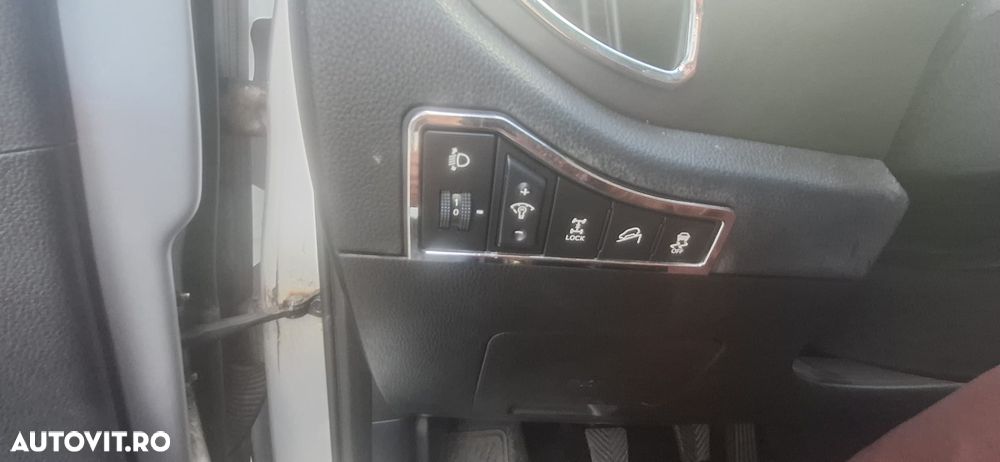 Kia Sportage 2.0 DSL MT 4x4 STYLE - 18