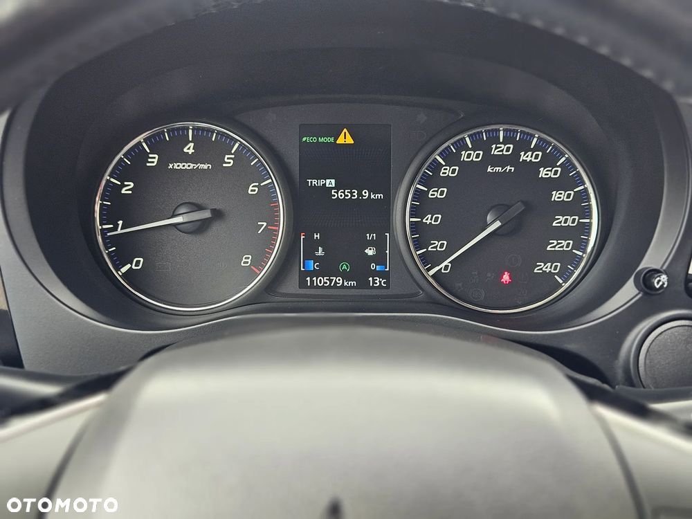 Mitsubishi Outlander 2.0 2WD Diamant - 28