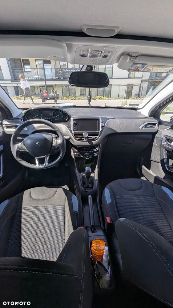 Peugeot 208 1.2 PureTech Allure - 9