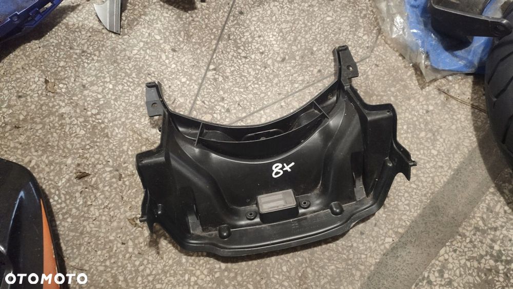 EU OSŁONA WYPEŁNIENIE SCHOWKA PIAGGIO X EVO 125 - 2