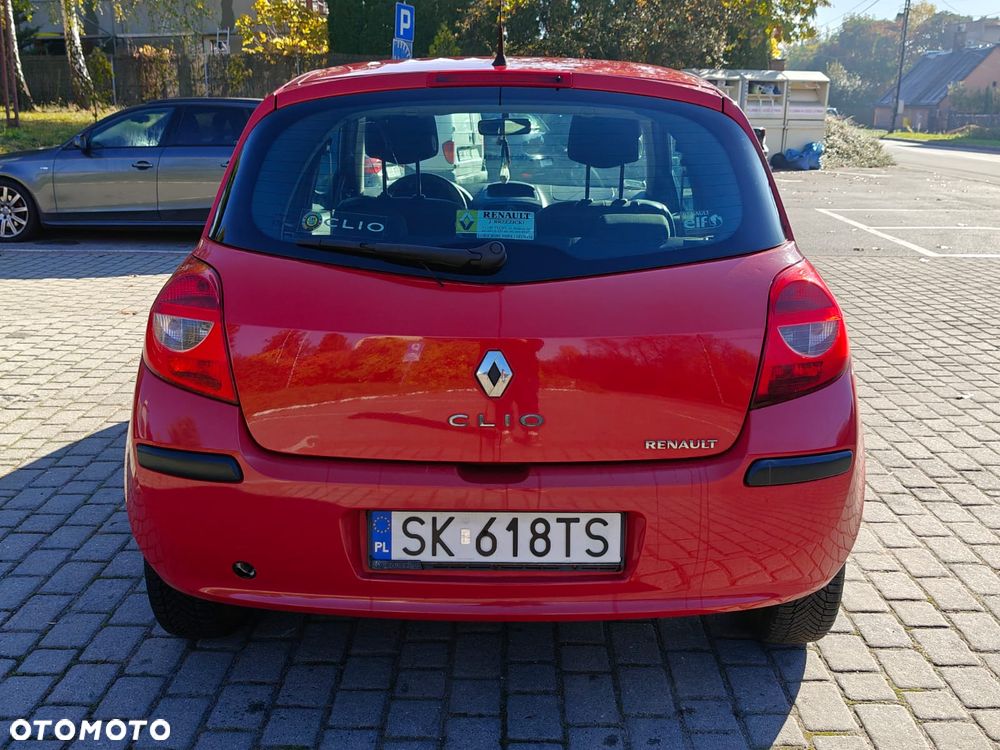 Renault Clio 1.2 16V Dynamique - 36