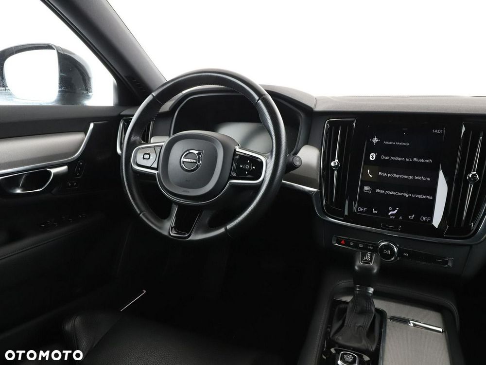 Volvo V90 Cross Country T5 AWD Pro - 17