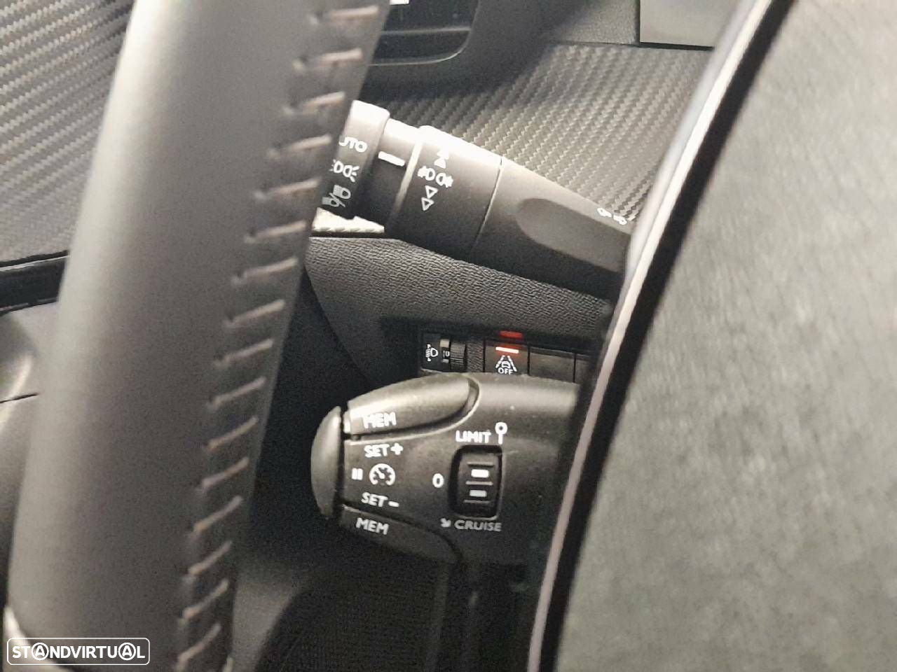 Peugeot 2008 1.2 PureTech Allure Pack - 14