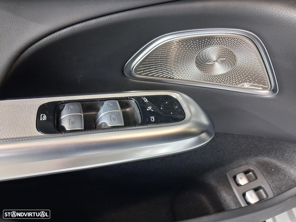 Mercedes-Benz E 53 AMG Hybrid 4Matic+ - 10