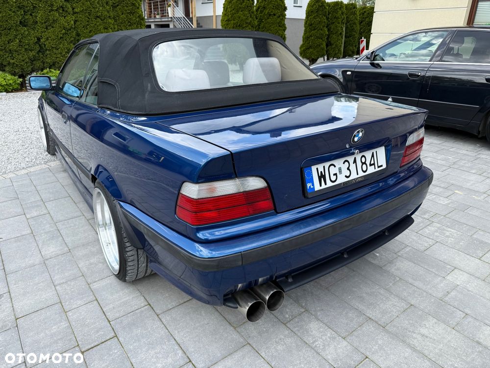 BMW Seria 3 320i - 7