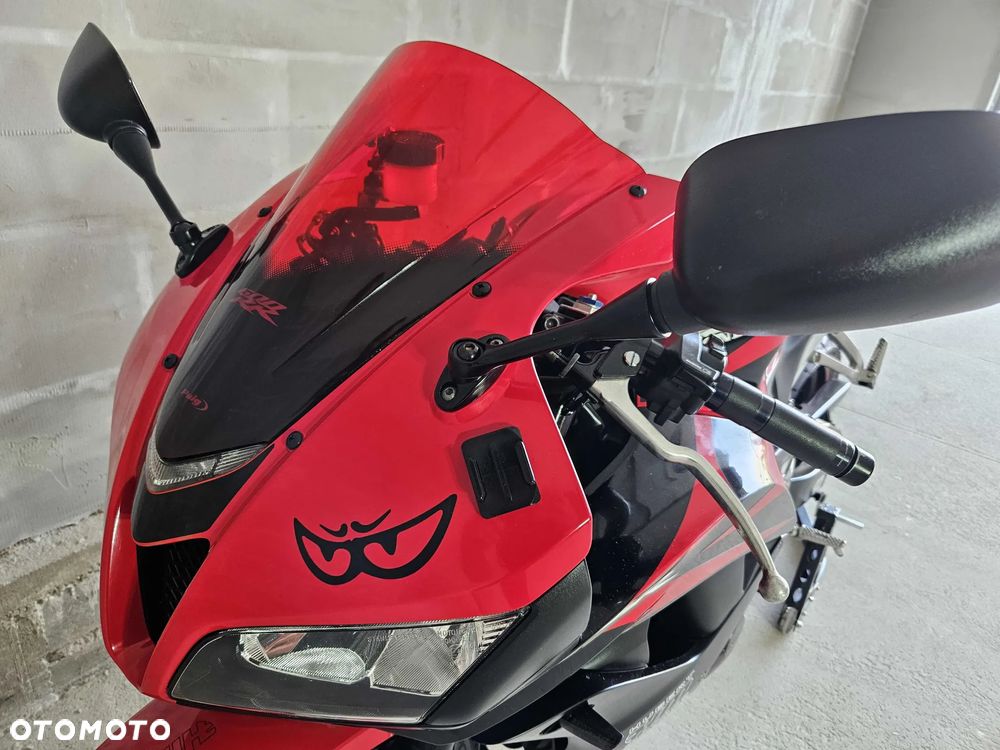 Honda CBR - 8