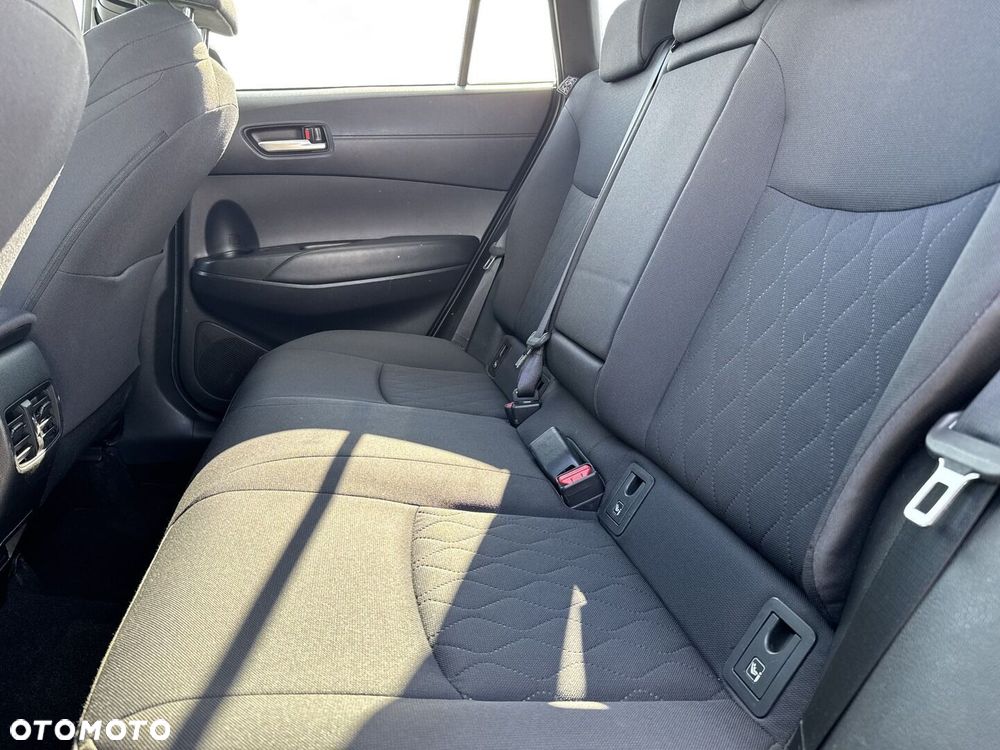 Toyota Corolla Cross - 9