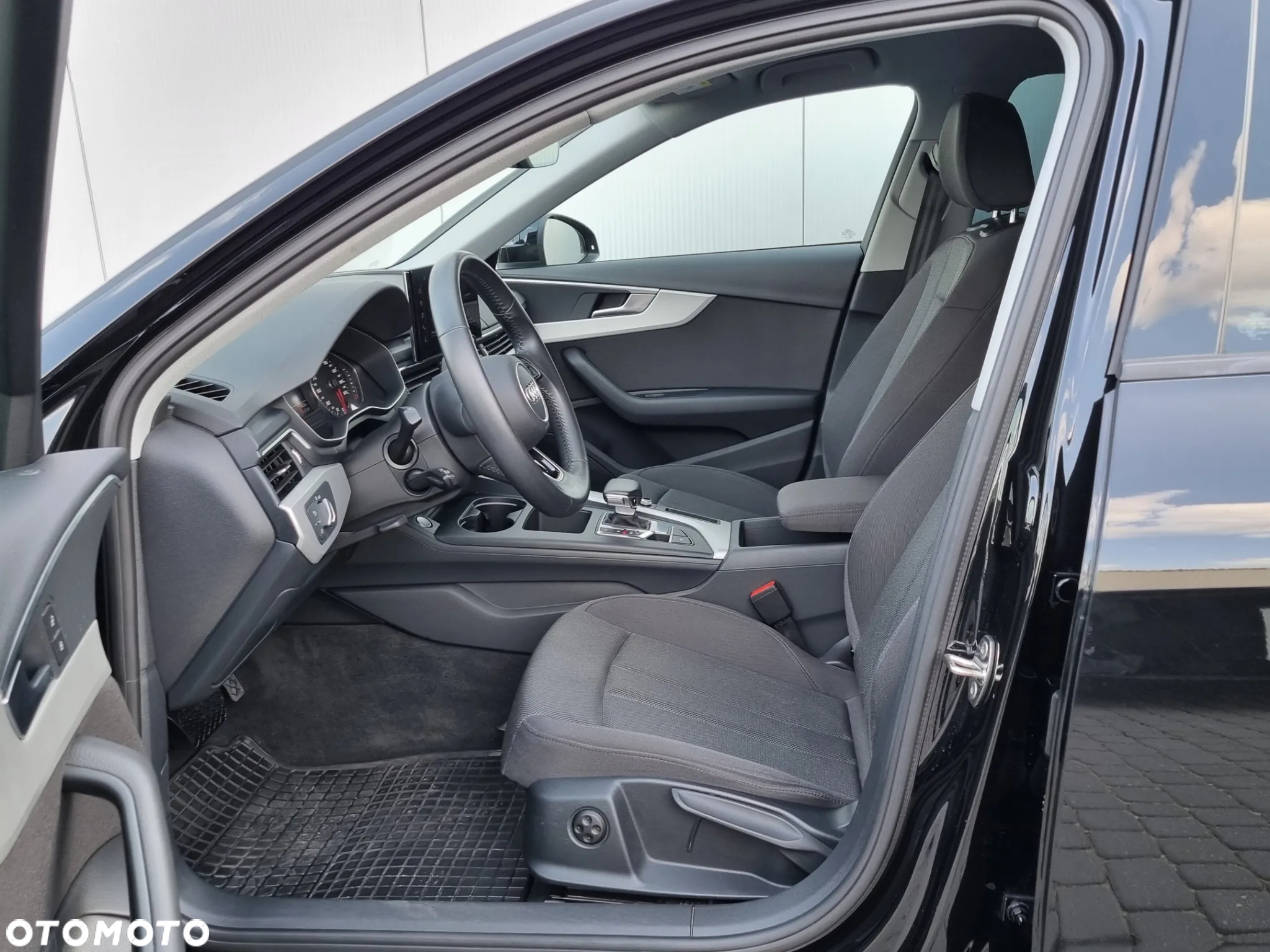 Audi A4 40 TFSI S tronic advanced - 10