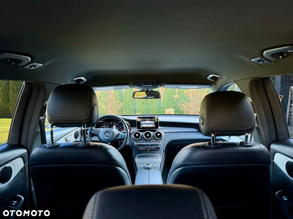 Mercedes-Benz GLC 300 4Matic 9G-TRONIC - 22