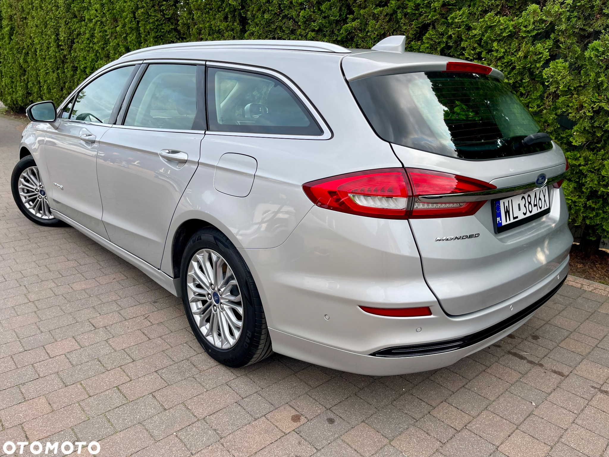 Ford Mondeo 2.0 Hybrid Titanium - 11