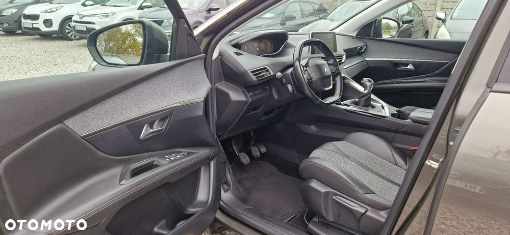 Peugeot 3008 - 19