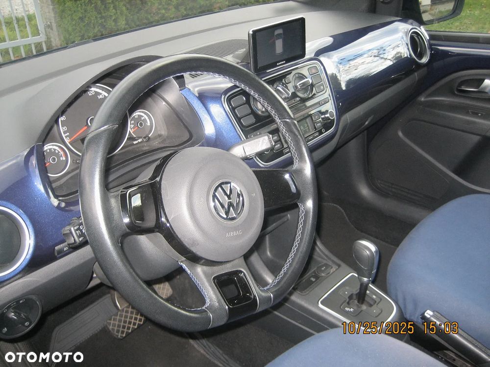 Volkswagen up! - 6