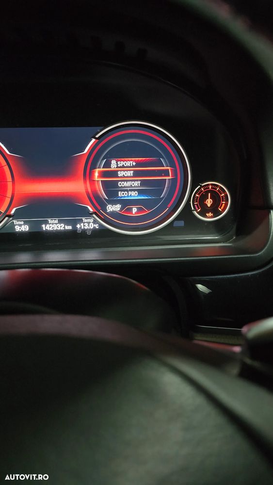 BMW Seria 5 525d xDrive AT - 22