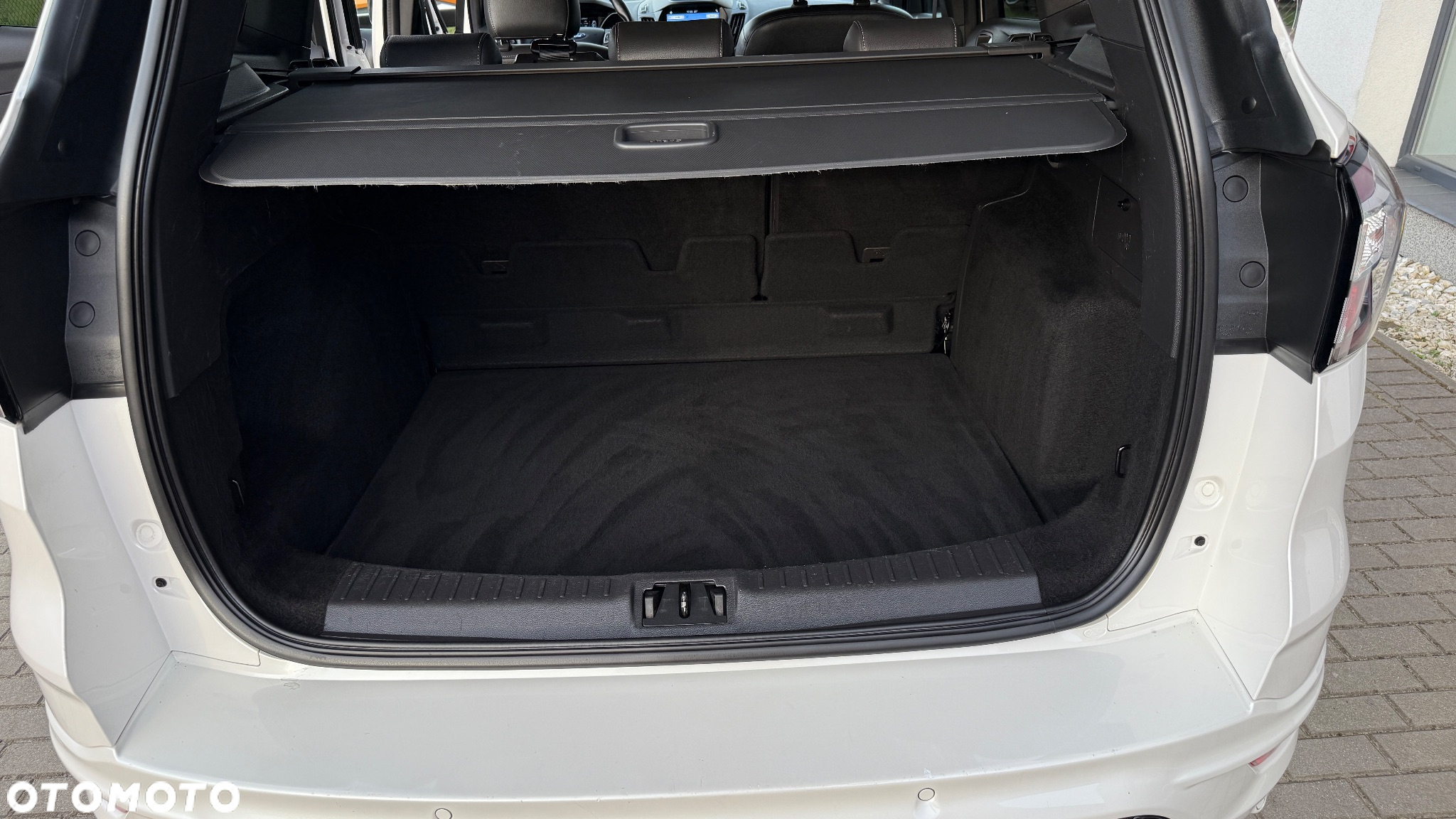 Ford Kuga 2.0 TDCi AWD ST-Line - 24