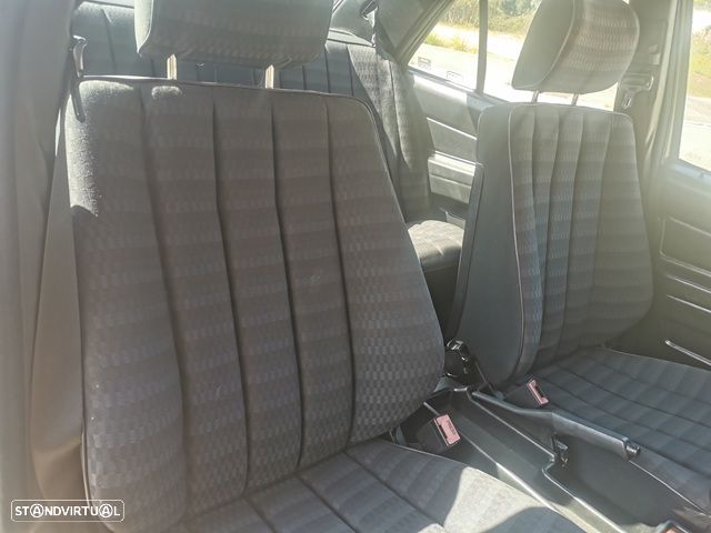 Mercedes-Benz A 190 - 23