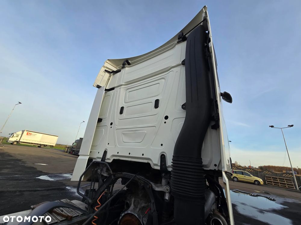 MERCEDES ACTROS MP4 Kabina Stream Space Spojlery + Rama 2016 - 4
