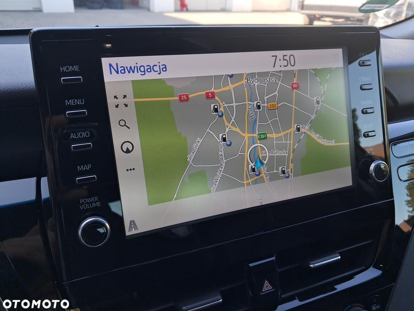 Toyota Camry 2.5 Hybrid Prestige CVT - 24