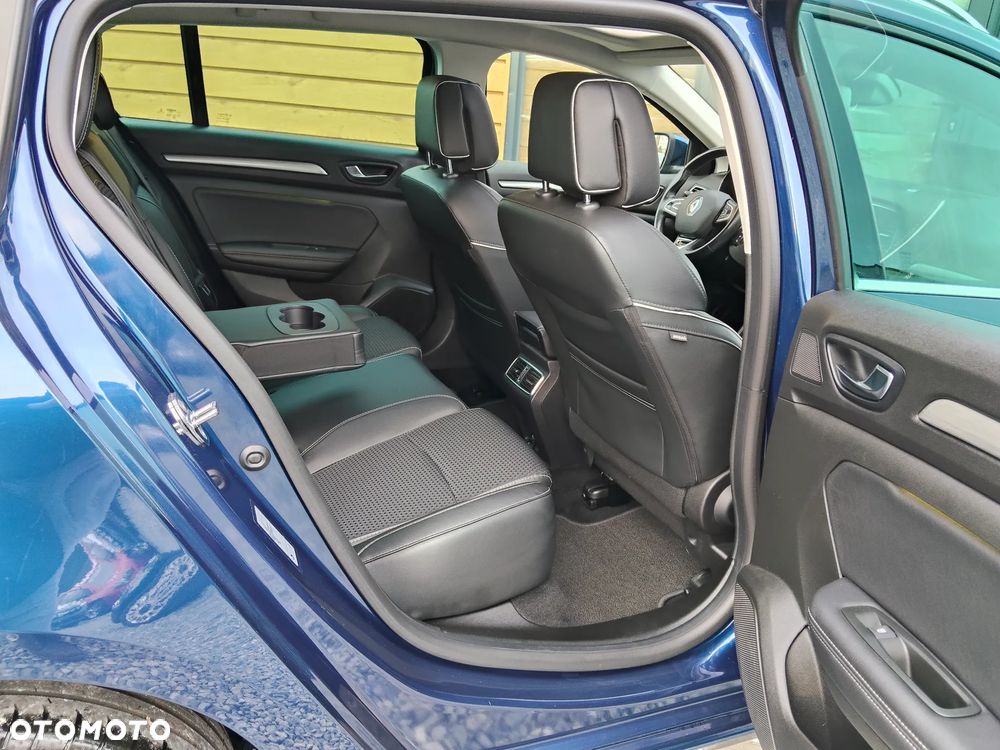 Renault Megane ENERGY dCi 110 EDC BOSE EDITION - 28