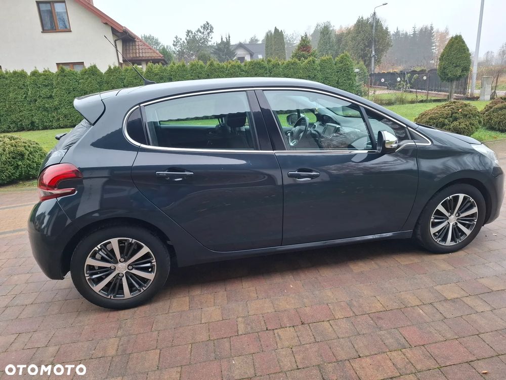 Peugeot 208 Blue-HDi 100 Stop&Start Allure - 15