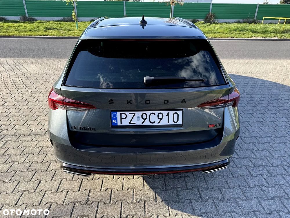 Skoda Octavia 2.0 TDI DSG RS - 10