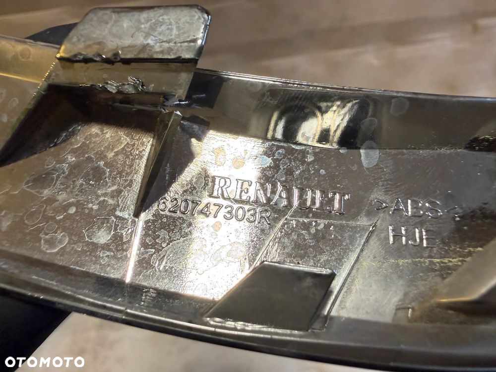 Listwa chrom pod lampę Renault Captur II lewa 620752010R prawa 620747303R OE - 7