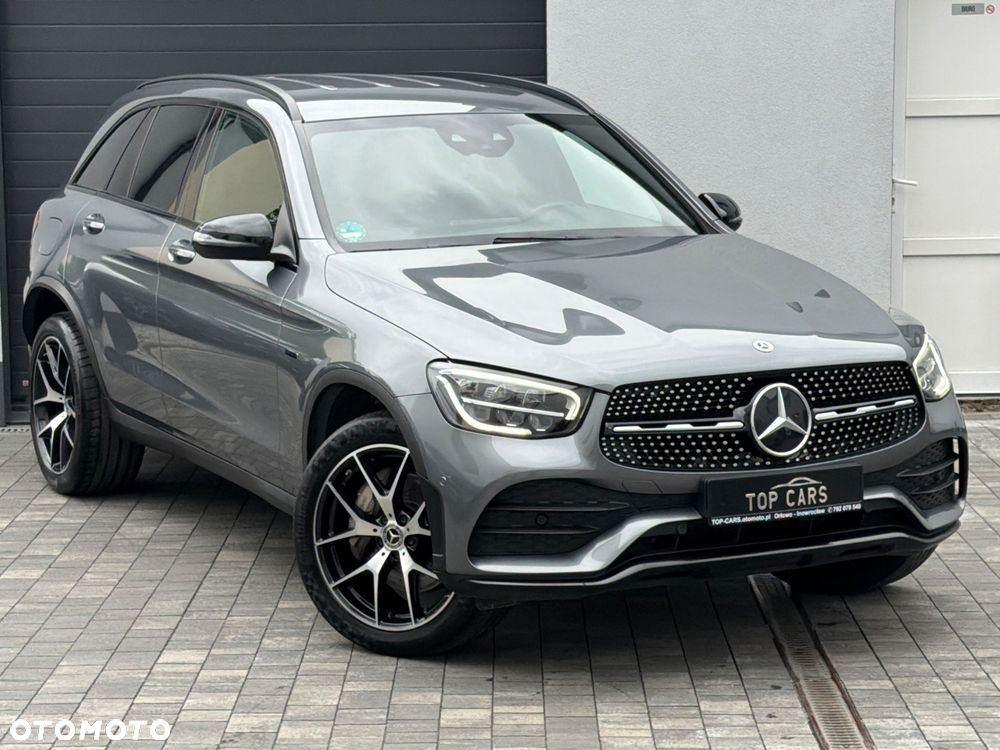 Mercedes-Benz GLC 300 e 4Matic 9G-TRONIC Edition AMG Line - 19
