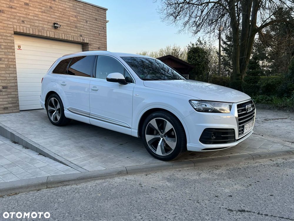 Audi Q7 - 1