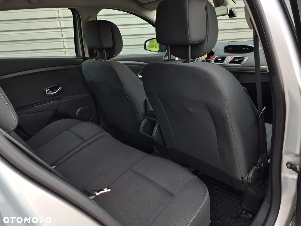 Renault Megane 1.6 16V 100 Paris - 17