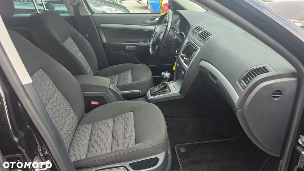 Skoda Octavia 1.6 TDI DPF DSG Ambition - 16