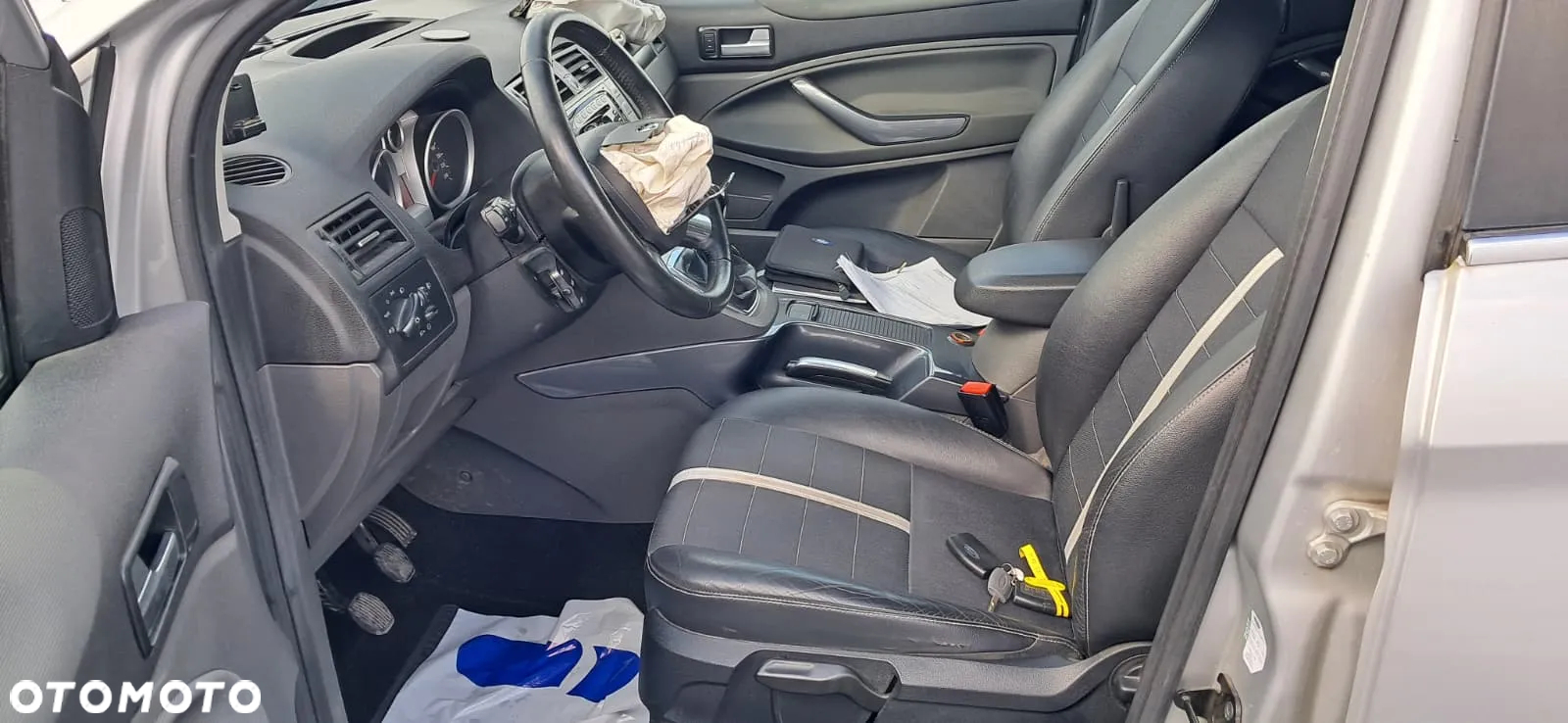 Ford Kuga 2.0 TDCi 2x4 Titanium - 19