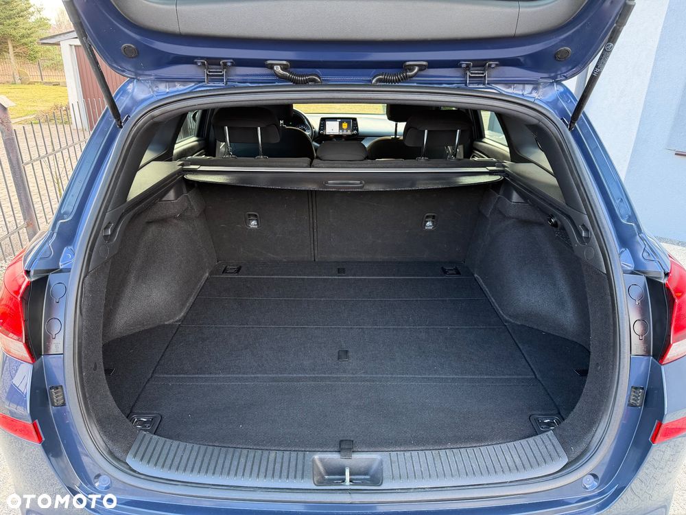 Hyundai i30 1.6 D GO Plus DCT - 12