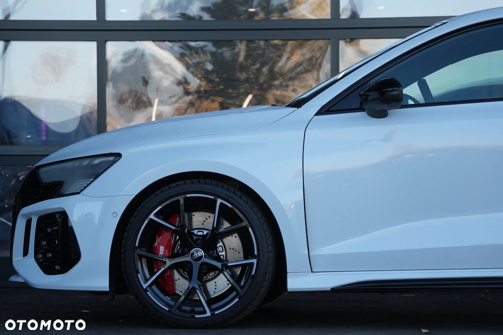 Audi RS3 Limousine TFSI Quattro S tronic - 8
