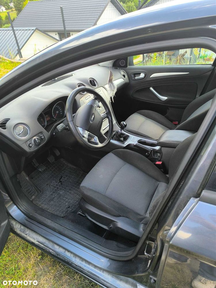 Ford Mondeo - 3